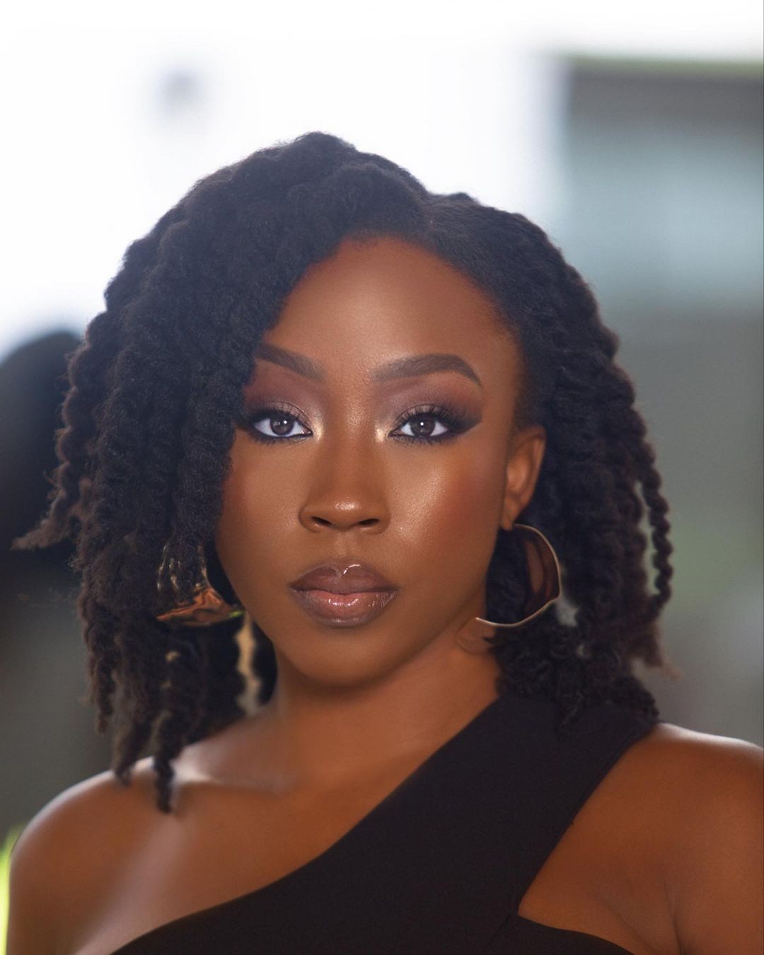 Beverly Naya